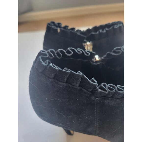 Banana Republic Sydney ruffle bootie Size 7.5 Office Wear Date Night Modern City - Picture 4 of 9